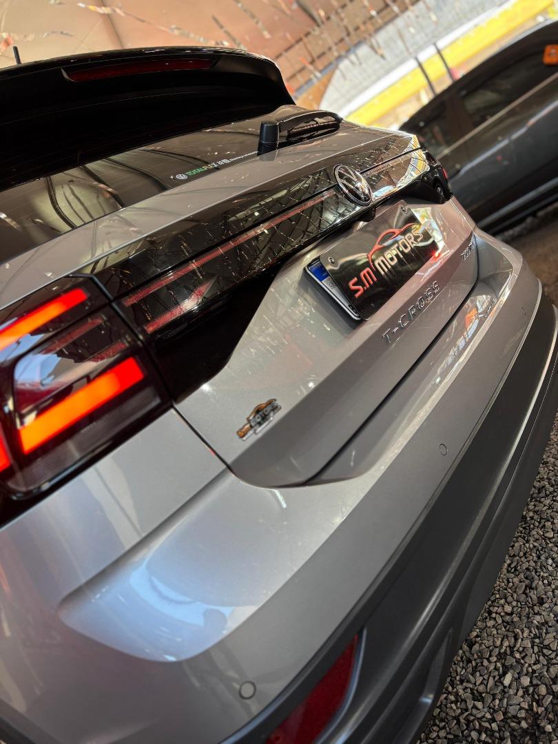 VOLKSWAGEN T-Cross - Foto