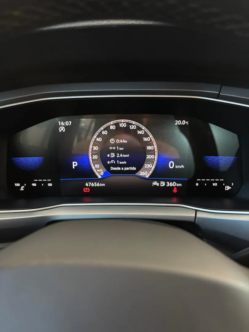 VOLKSWAGEN T-Cross - Foto