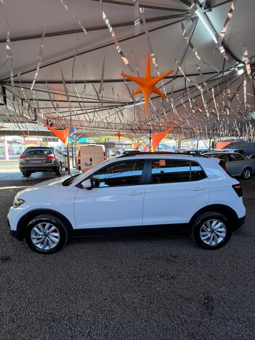 VOLKSWAGEN T-Cross - Foto
