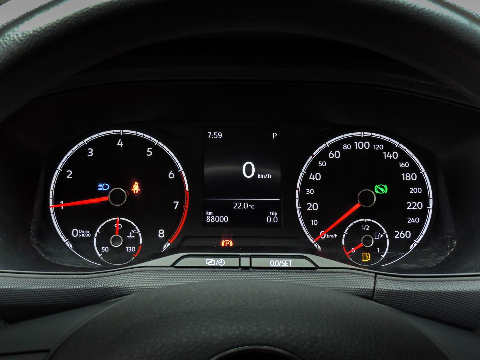 VOLKSWAGEN T-Cross - Foto