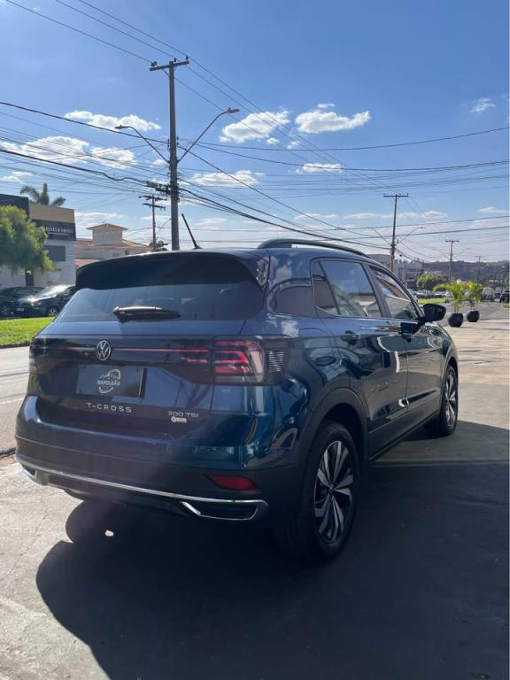 VOLKSWAGEN T-Cross - Foto