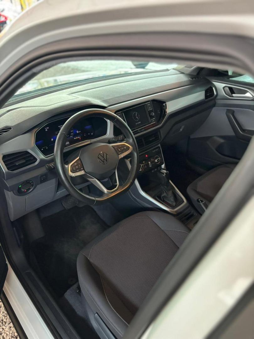 VOLKSWAGEN T-Cross - Foto