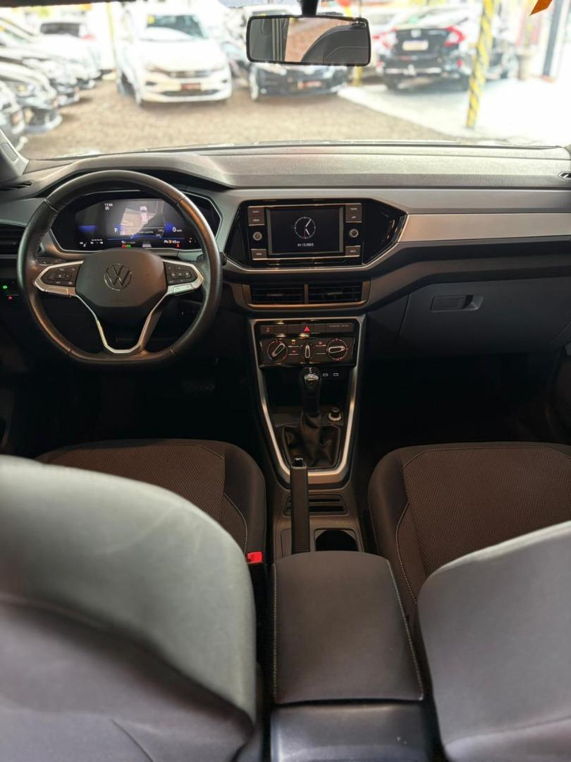 VOLKSWAGEN T-Cross - Foto