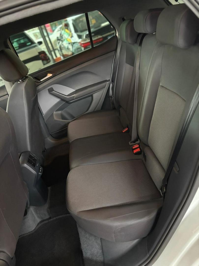 VOLKSWAGEN T-Cross - Foto