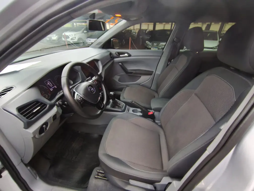 VOLKSWAGEN T-Cross - Foto