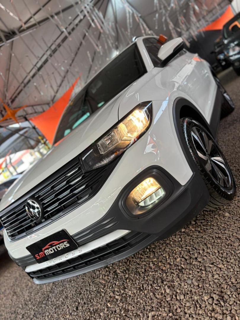 VOLKSWAGEN T-Cross - Foto
