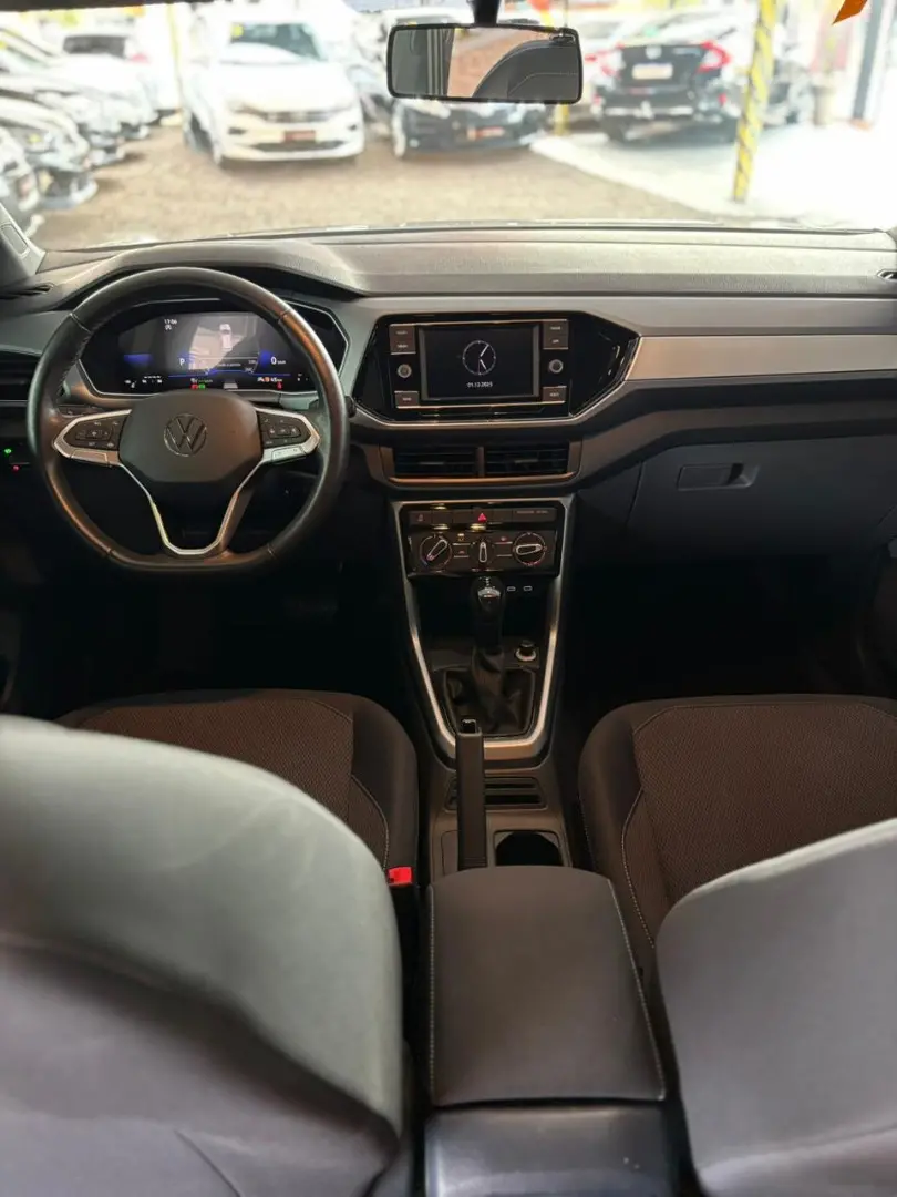 VOLKSWAGEN T-Cross - Foto