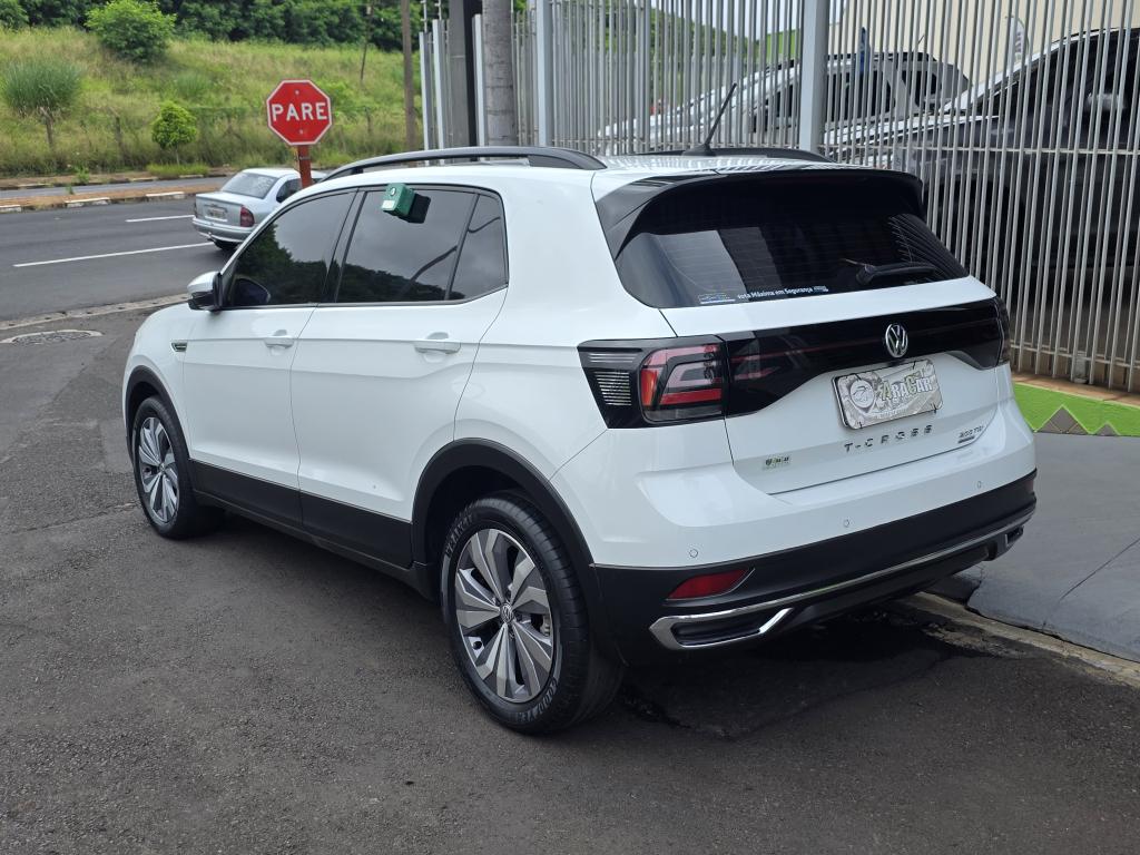 VOLKSWAGEN T-Cross - Foto