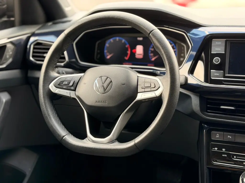 VOLKSWAGEN T-Cross - Foto