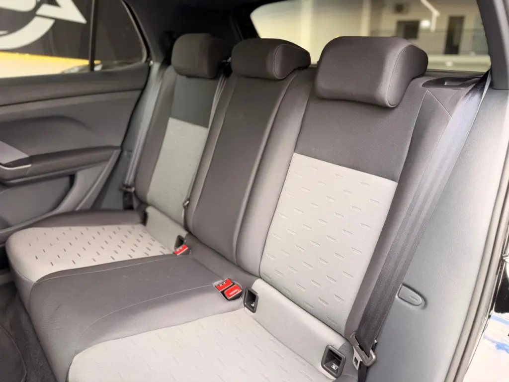 VOLKSWAGEN T-Cross - Foto