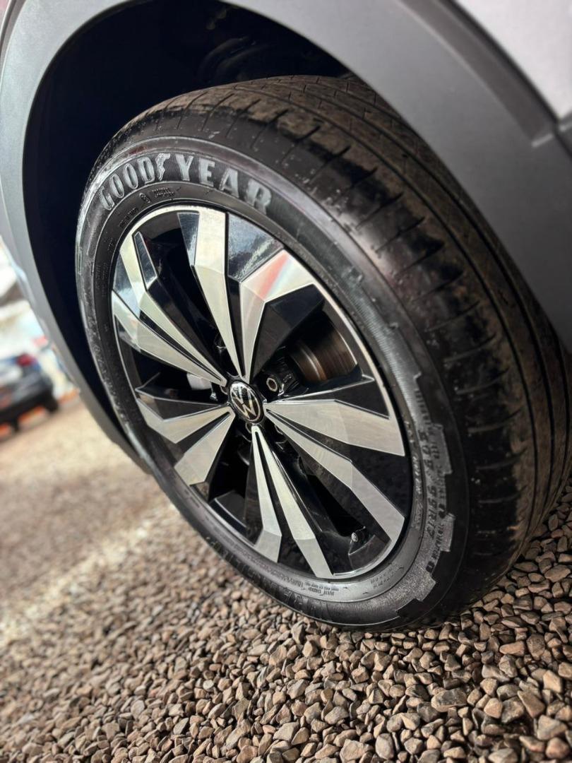 VOLKSWAGEN T-Cross - Foto