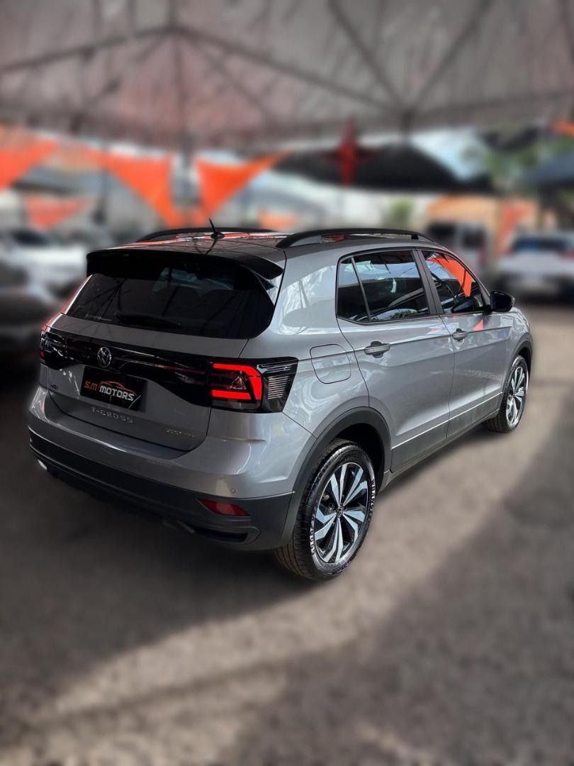 VOLKSWAGEN T-Cross - Foto