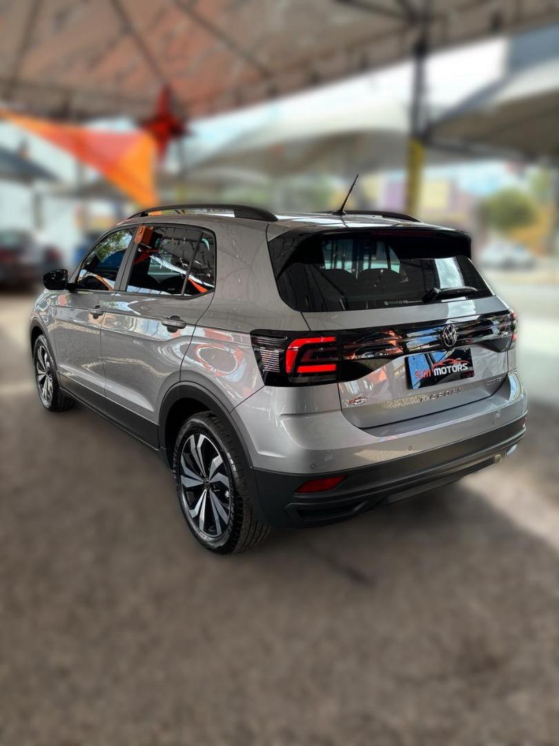 VOLKSWAGEN T-Cross - Foto
