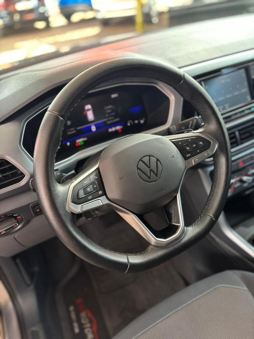 VOLKSWAGEN T-Cross - Foto