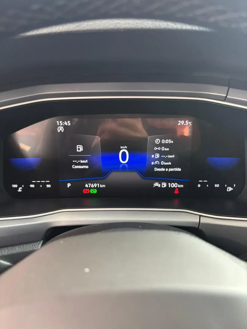 VOLKSWAGEN T-Cross - Foto