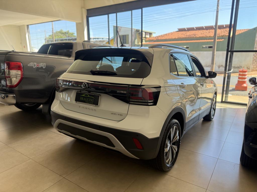 VOLKSWAGEN T-Cross - Foto