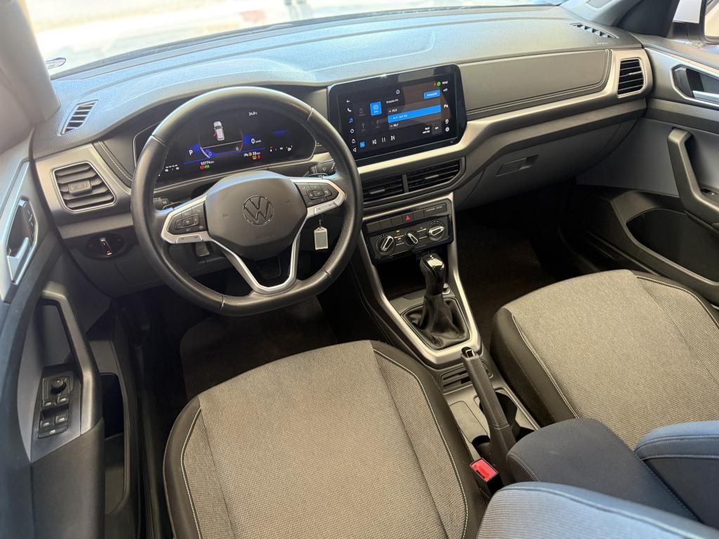 VOLKSWAGEN T-Cross - Foto