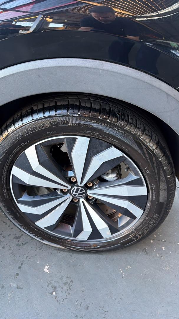 VOLKSWAGEN T-Cross - Foto