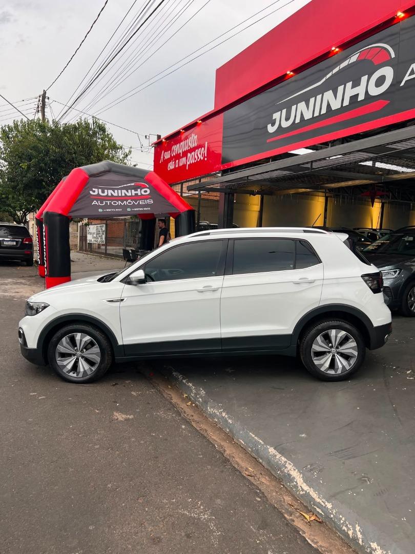 VOLKSWAGEN T-Cross - Foto