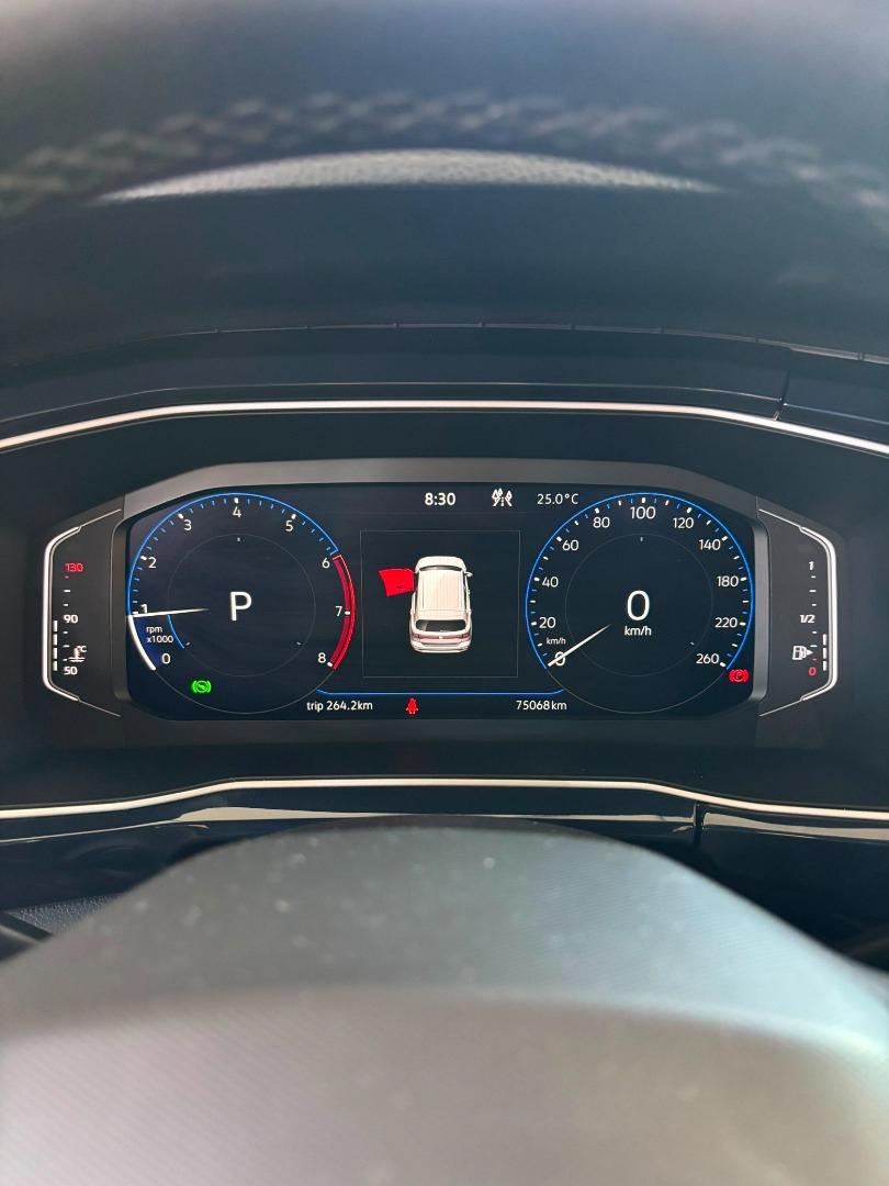 VOLKSWAGEN T-Cross - Foto