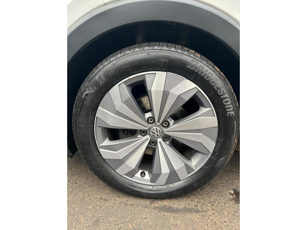 VOLKSWAGEN T-Cross - Foto