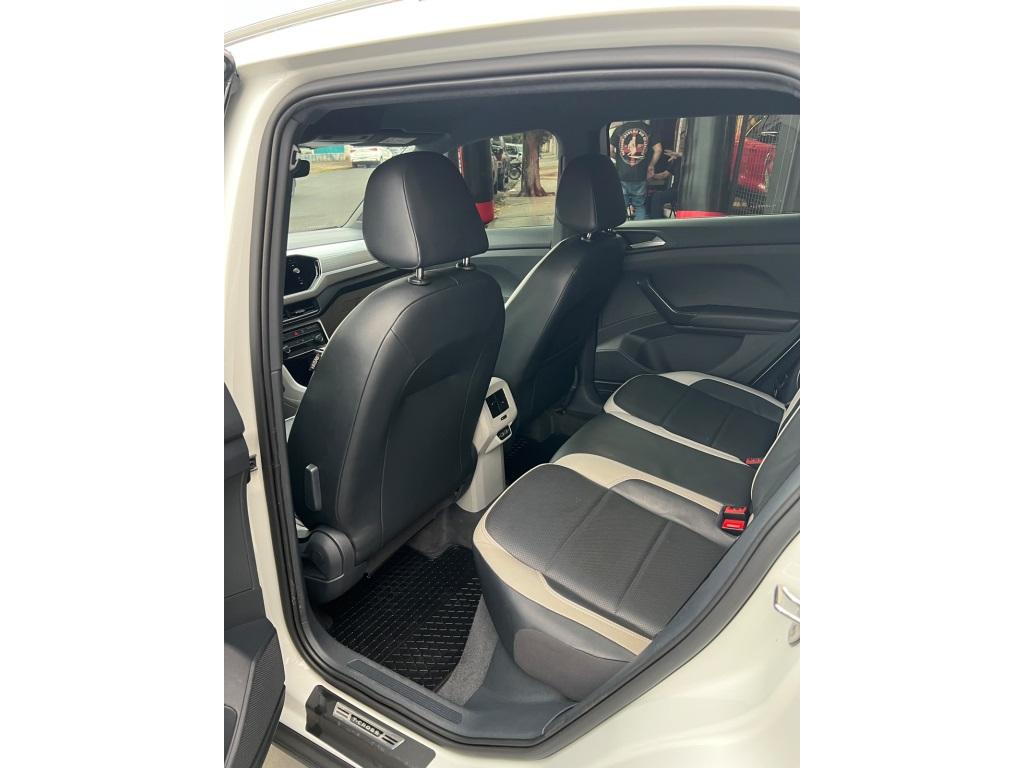 VOLKSWAGEN T-Cross - Foto