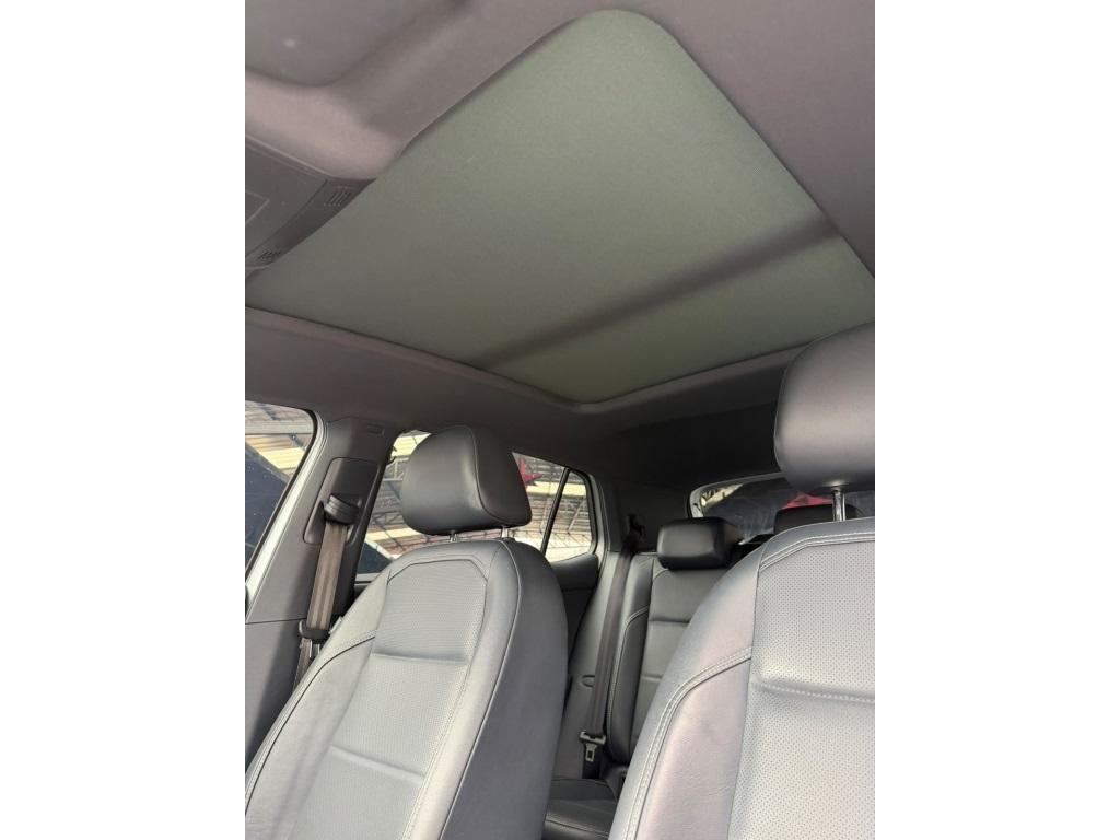 VOLKSWAGEN T-Cross - Foto
