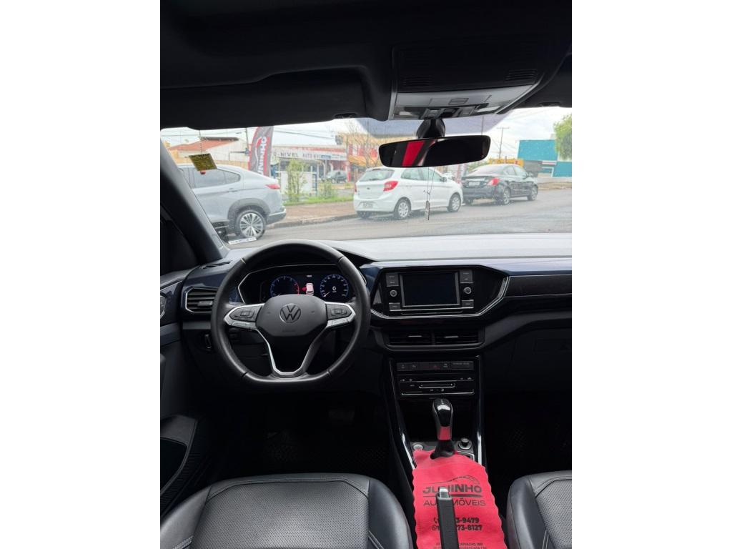 VOLKSWAGEN T-Cross - Foto