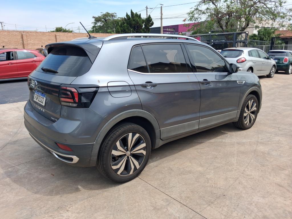 VOLKSWAGEN T-Cross - Foto