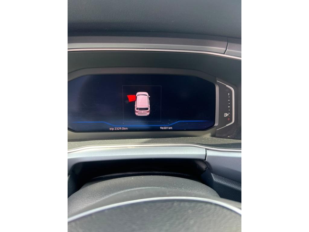 VOLKSWAGEN T-Cross - Foto