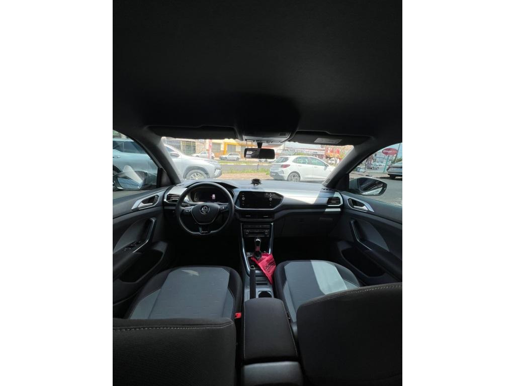 VOLKSWAGEN T-Cross - Foto