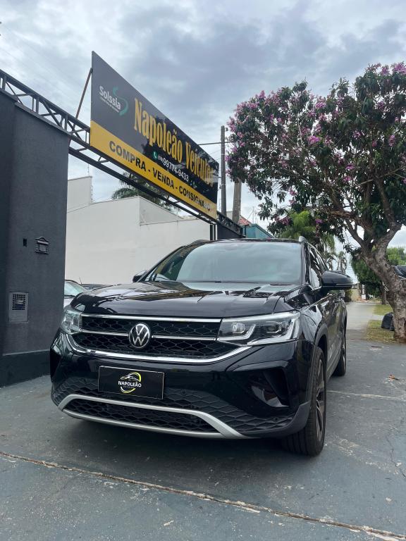VOLKSWAGEN Taos - Foto