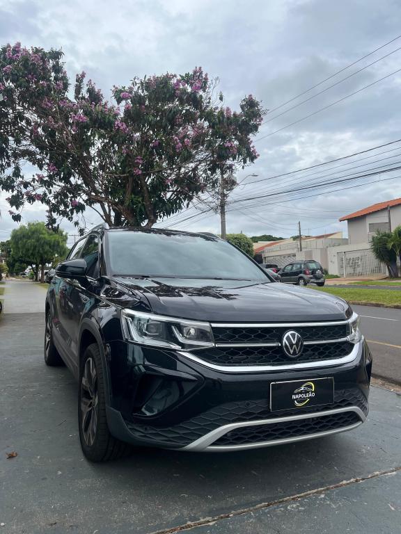 VOLKSWAGEN Taos - Foto