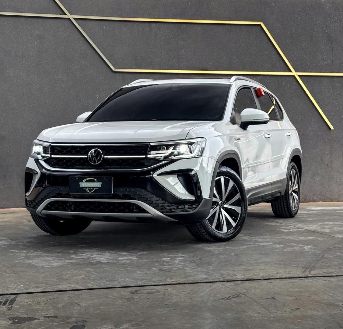 VOLKSWAGEN Taos