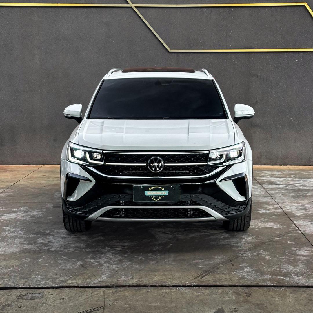 VOLKSWAGEN Taos - Foto