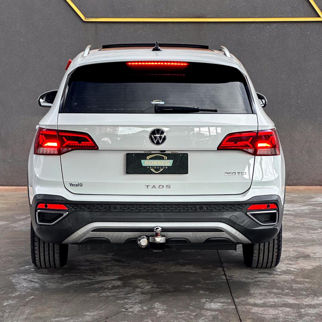 VOLKSWAGEN Taos - Foto