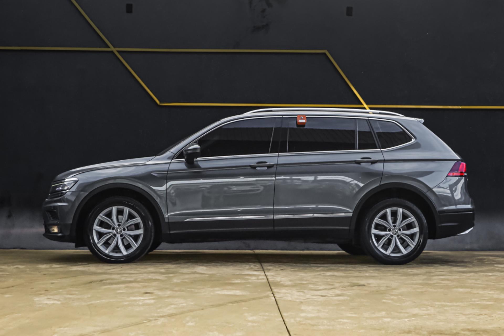 VOLKSWAGEN Tiguan - Foto