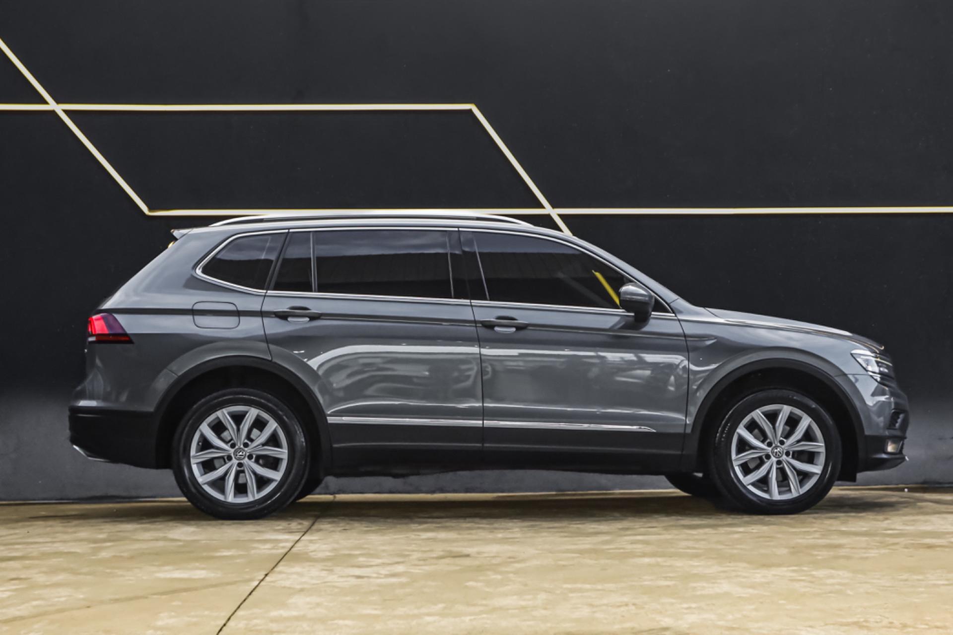 VOLKSWAGEN Tiguan - Foto