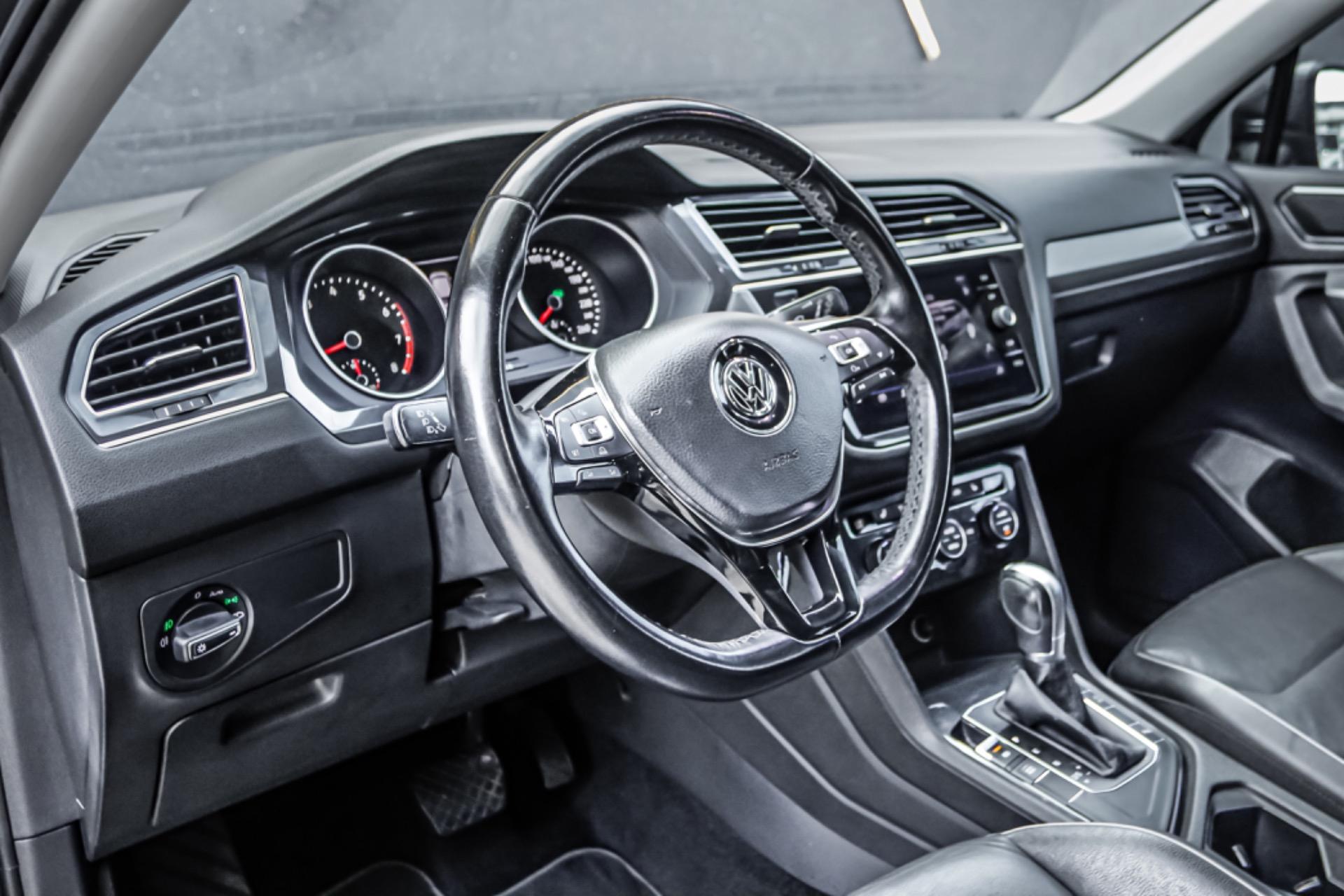 VOLKSWAGEN Tiguan - Foto