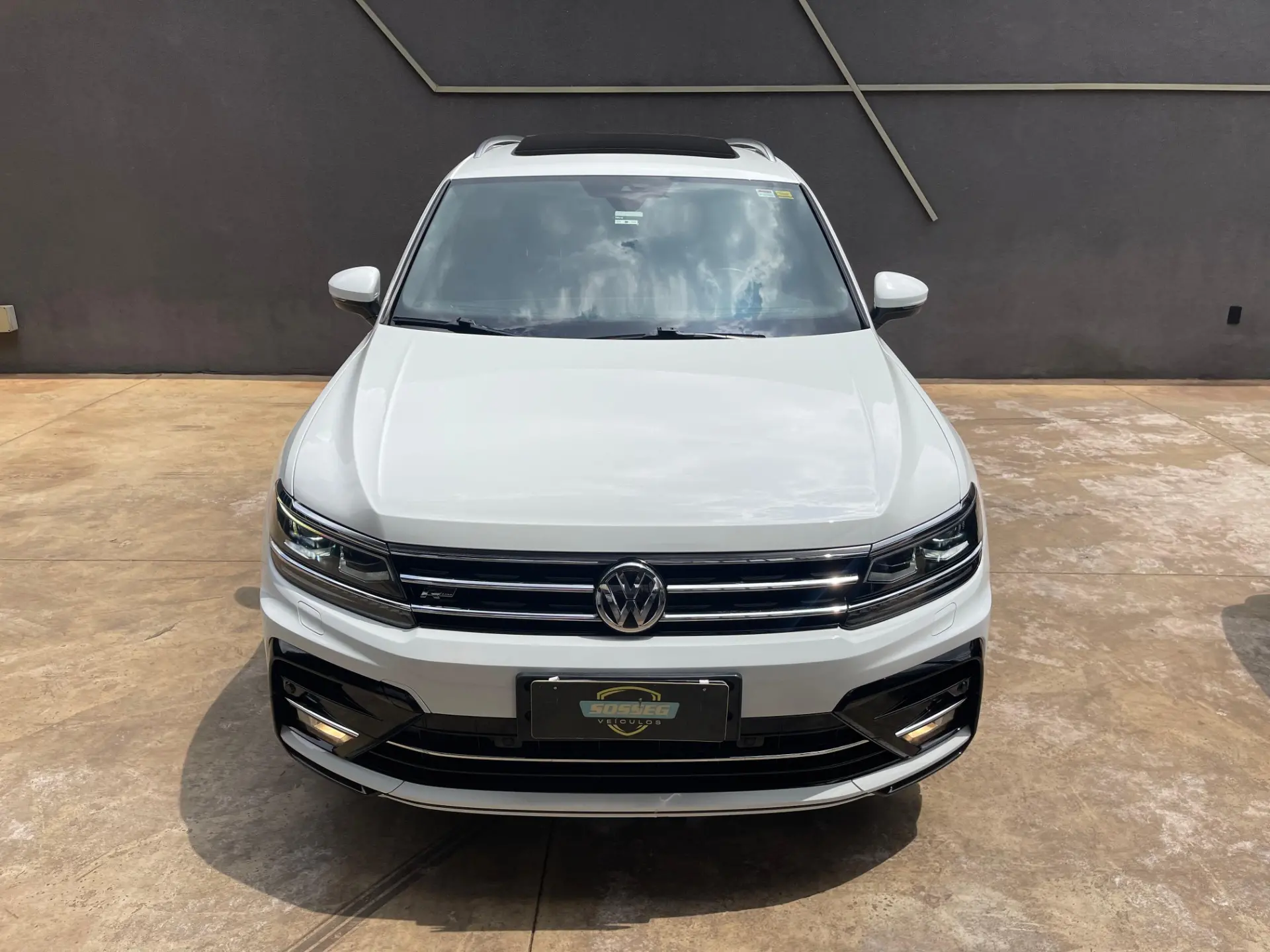 VOLKSWAGEN Tiguan - Foto