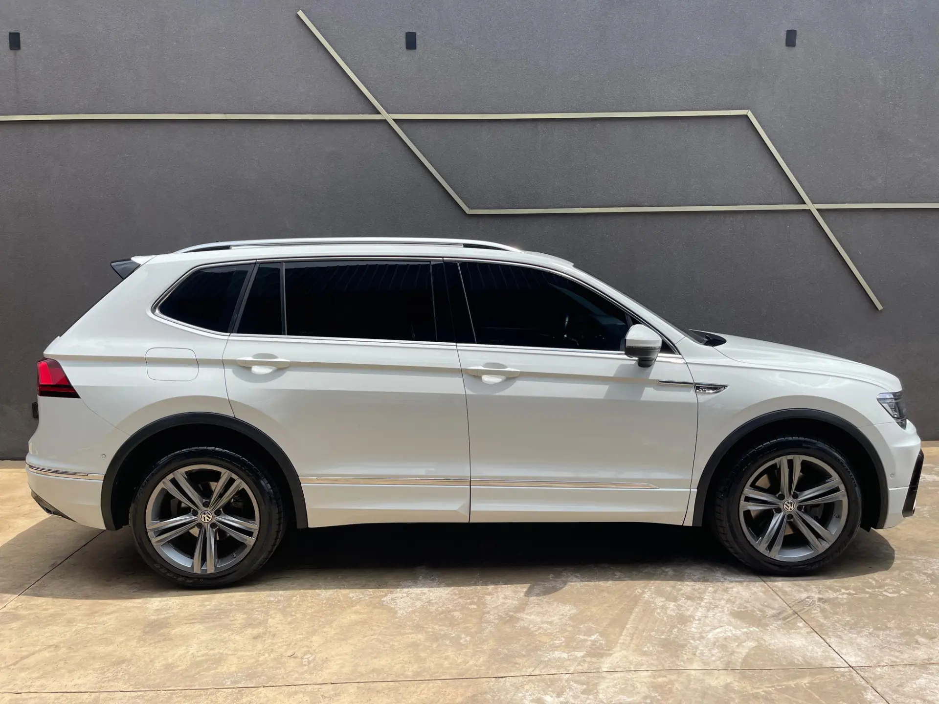 VOLKSWAGEN Tiguan - Foto
