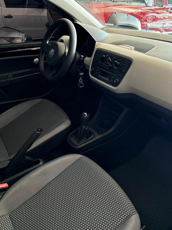 VOLKSWAGEN UP - Foto