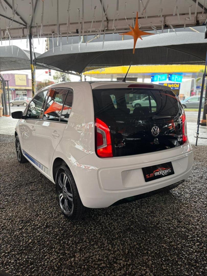 VOLKSWAGEN UP - Foto
