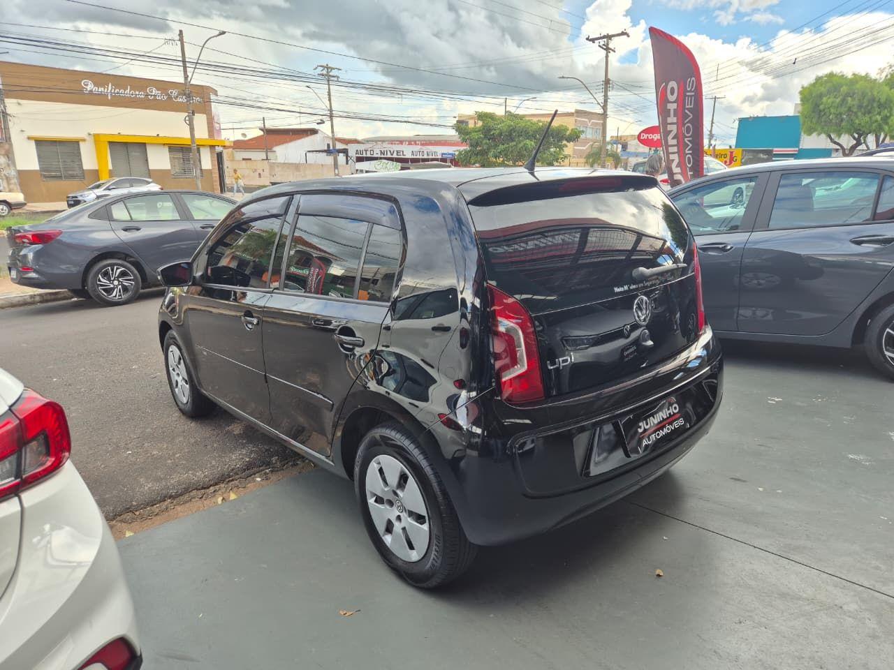 VOLKSWAGEN UP - Foto