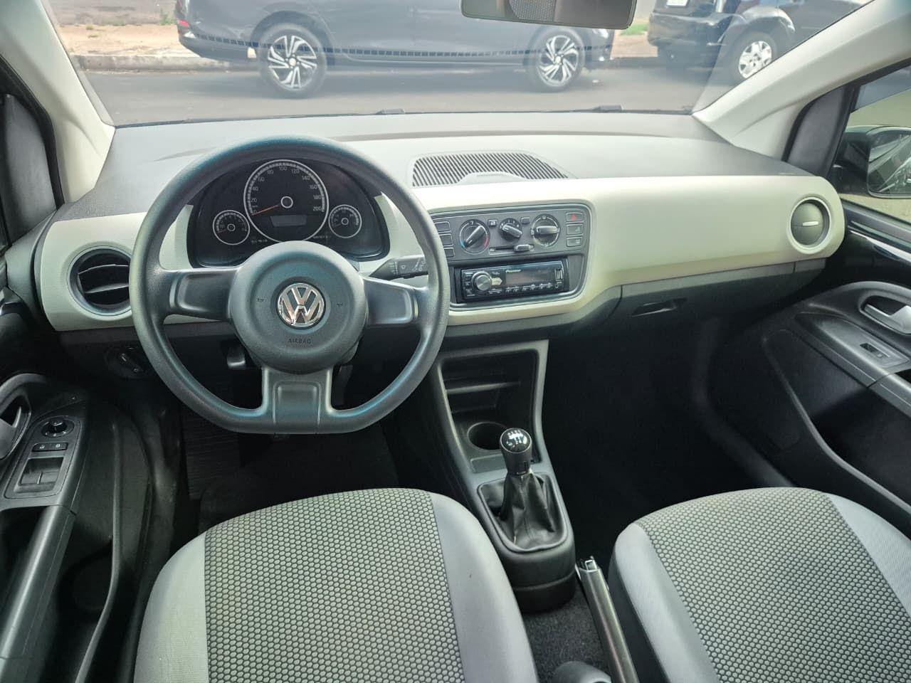 VOLKSWAGEN UP - Foto
