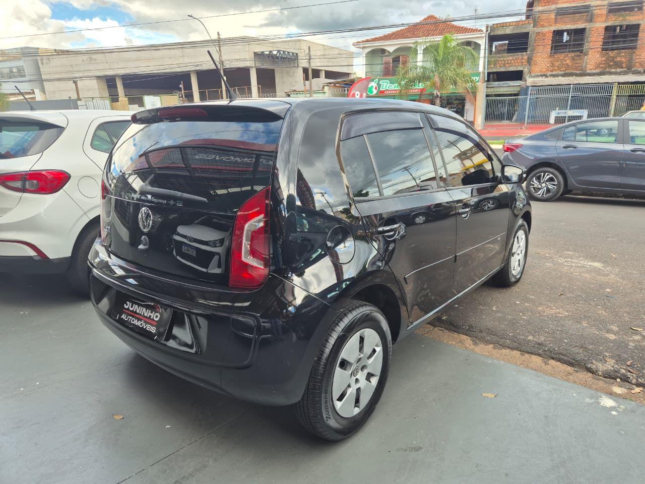 VOLKSWAGEN UP - Foto