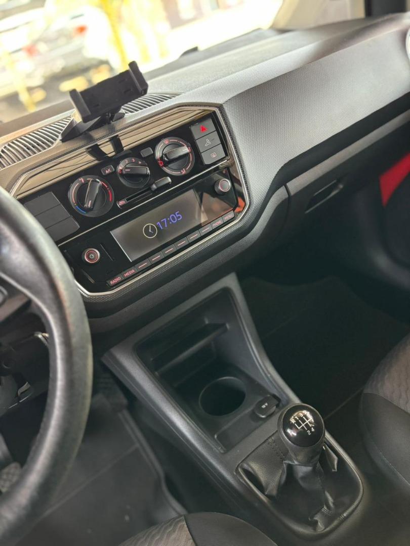 VOLKSWAGEN UP - Foto
