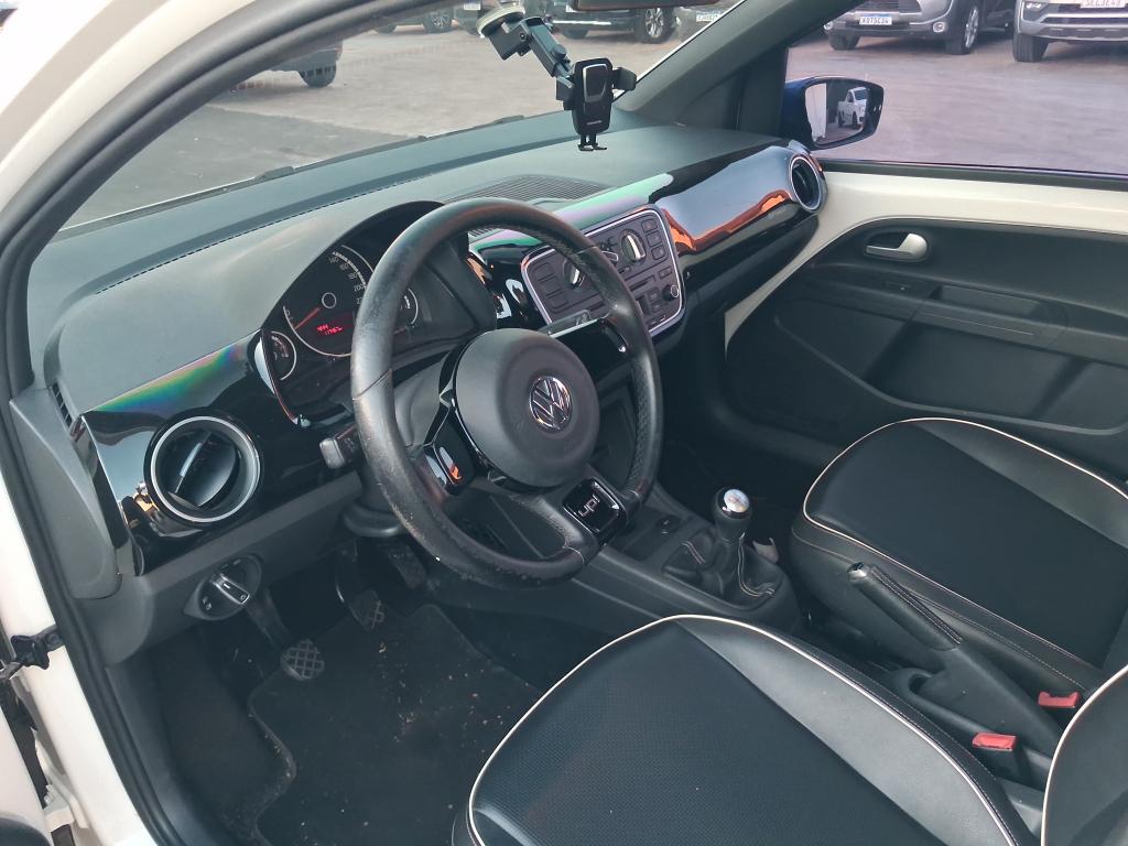 VOLKSWAGEN UP - Foto