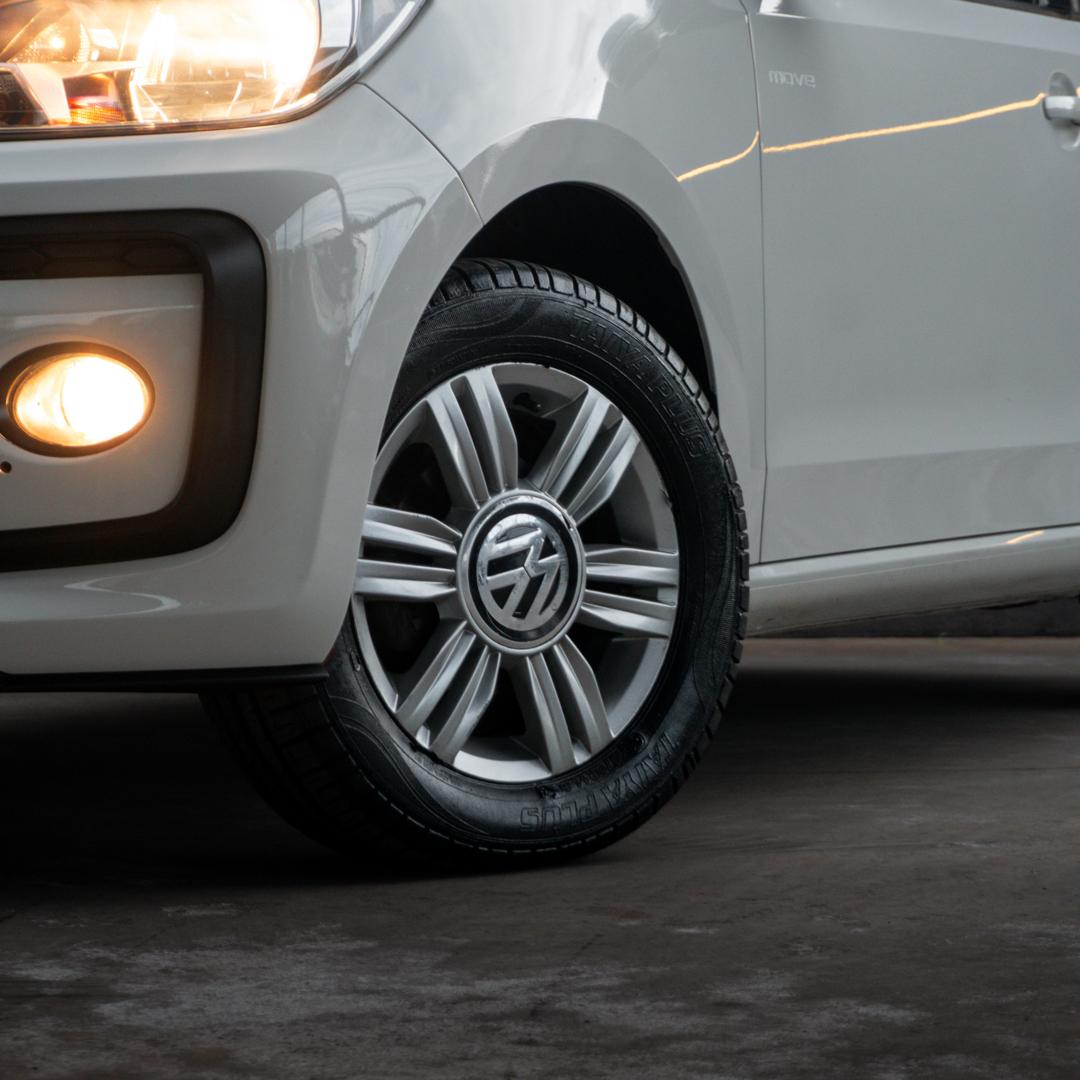 VOLKSWAGEN UP - Foto