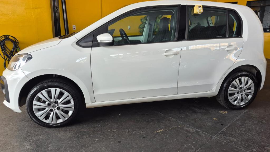 VOLKSWAGEN UP - Foto